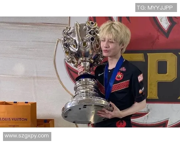 李伟独家分享排球心得与技巧提升之道助你成为场上明星 李伟独家分享排球心得与技巧提升之道助你成为场上明星