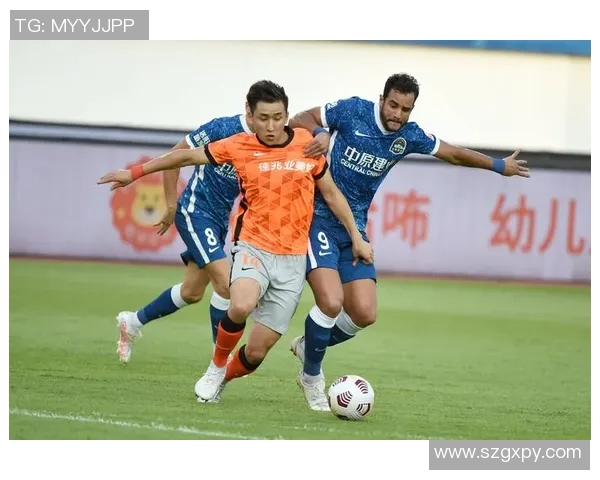 深圳足球队边路渗透战术解析与实践探讨 深圳足球队边路渗透战术解析与实践探讨