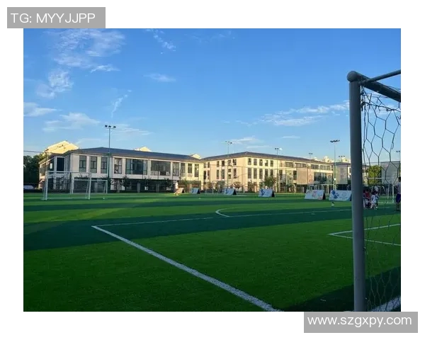 科学足球训练:提升比赛经验的有效方法与技巧分享 科学足球训练:提升比赛经验的有效方法与技巧分享