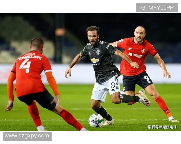 卢顿主场迎战曼彻斯特联期待精彩对决双方球员全力以赴争取胜利 卢顿主场迎战曼彻斯特联期待精彩对决双方球员全力以赴争取胜利