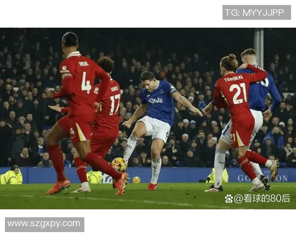 伯恩茅与埃弗顿专家分析赛前形势及关键球员表现