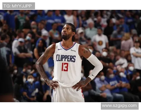 努涅斯在赛场上的崛起与挑战：从新星到顶级前锋的奋斗历程